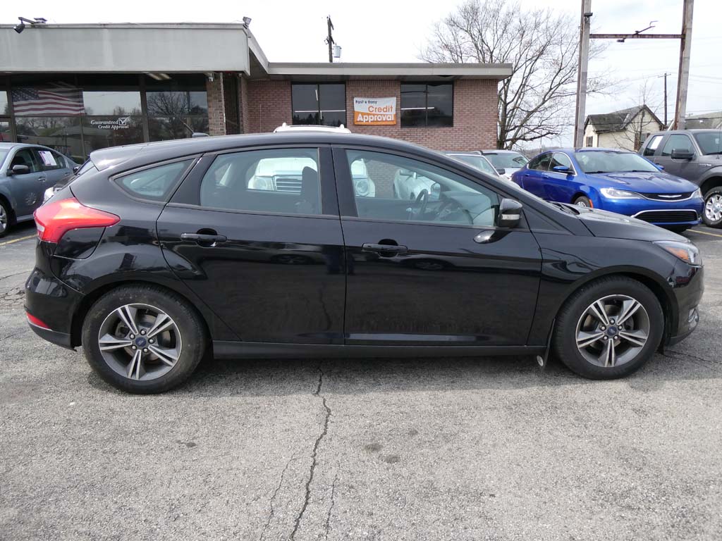 Jefferson Auto - Vehicle -2016 FORD FOCUS SE
