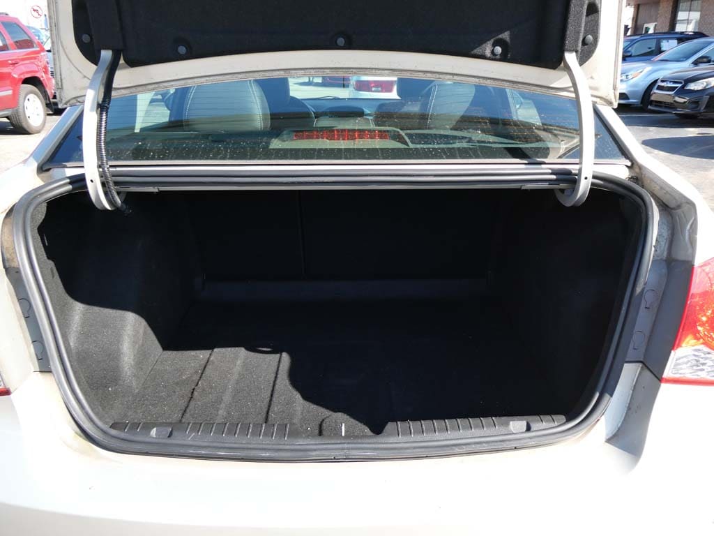 Jefferson Auto - Vehicle -2011 CHEVROLET CRUZE LT w/1FL