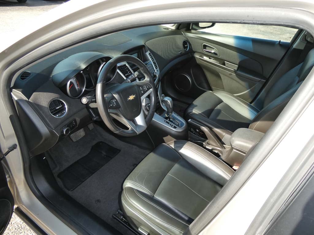 Jefferson Auto - Vehicle -2011 CHEVROLET CRUZE LT w/1FL