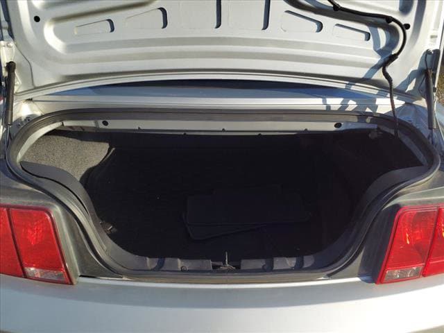 Jefferson Auto - Vehicle -2006 FORD MUSTANG 