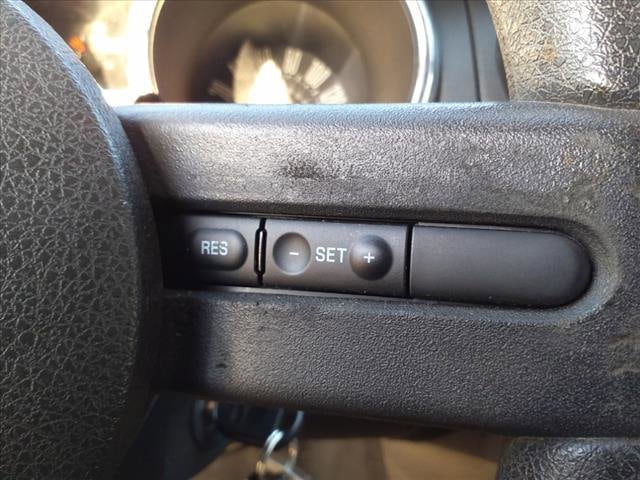 Jefferson Auto - Vehicle -2006 FORD MUSTANG 