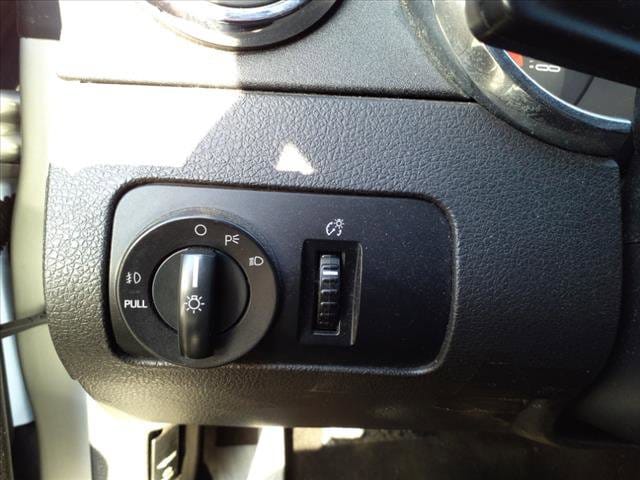 Jefferson Auto - Vehicle -2006 FORD MUSTANG 