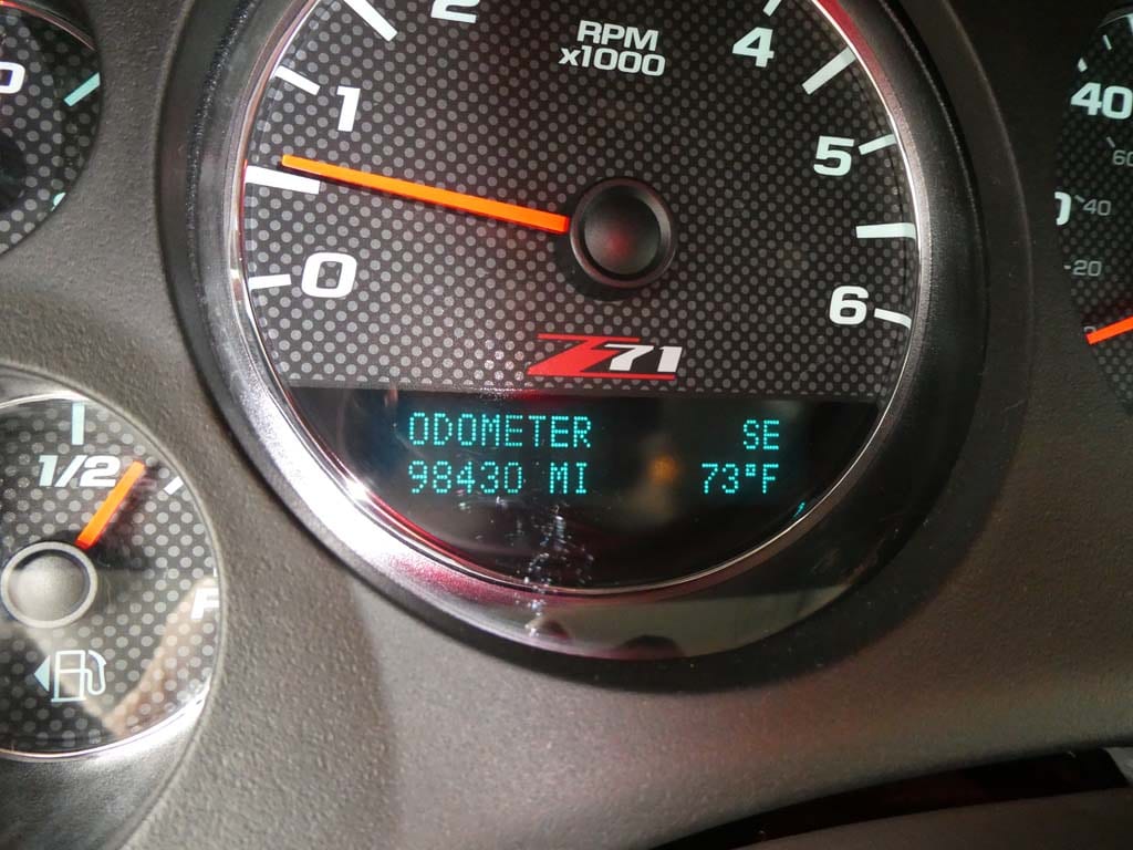 Jefferson Auto - Vehicle -2011 CHEVROLET AVALANCHE LT1