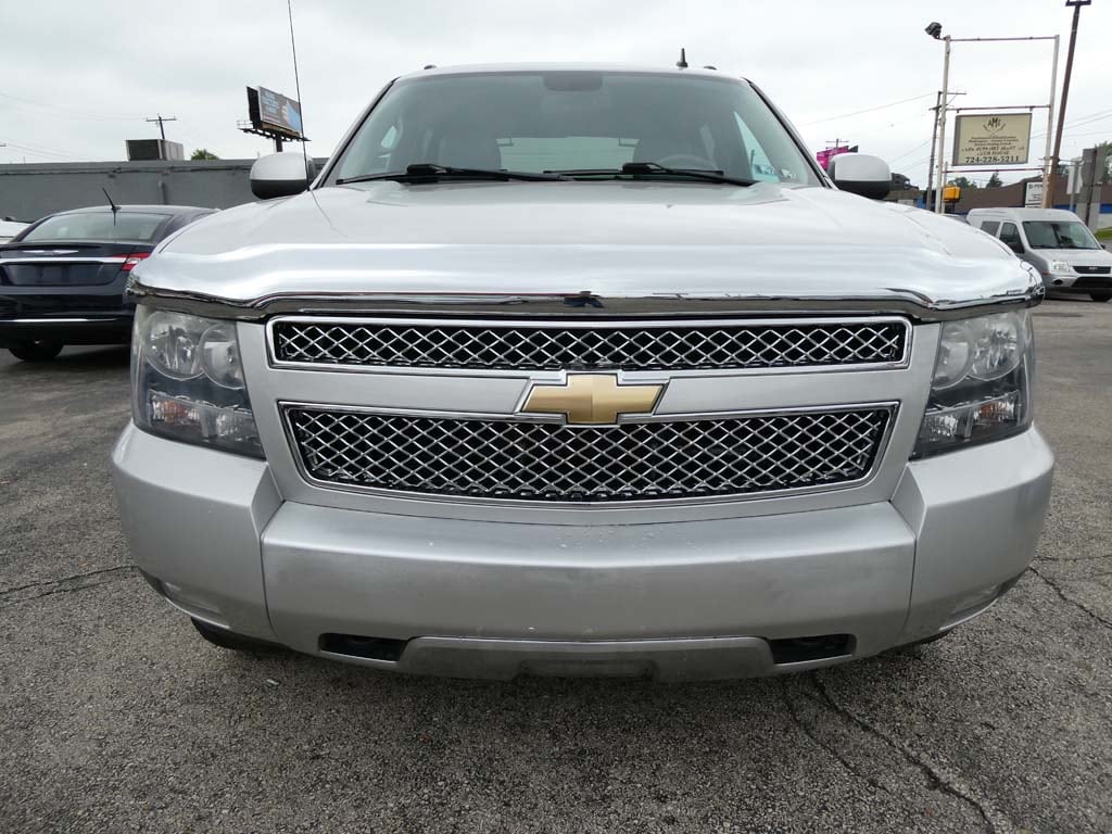 Jefferson Auto - Vehicle -2011 CHEVROLET AVALANCHE LT1