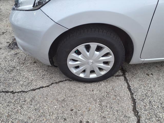 Jefferson Auto - Vehicle -2016 NISSAN VERSA SV