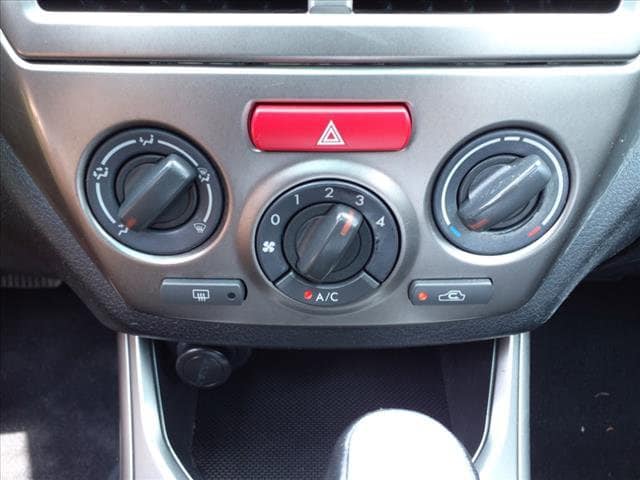 Jefferson Auto - Vehicle -2010 SUBARU IMPREZA 2.5i Premium