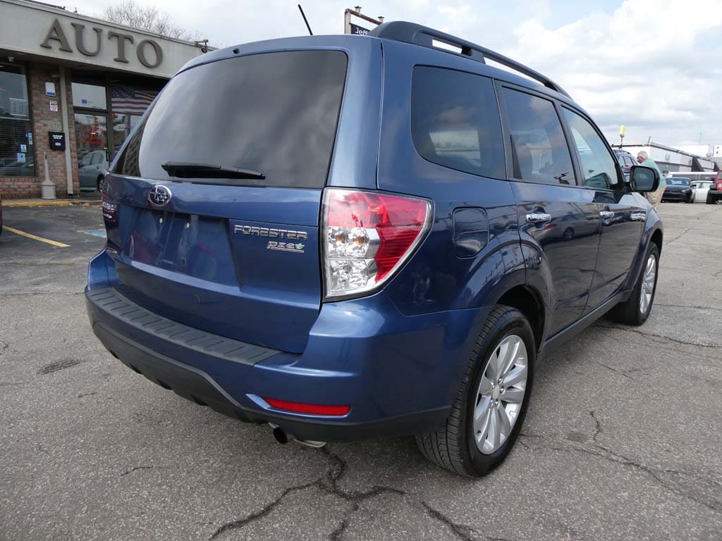 Jefferson Auto - Vehicle -2011 SUBARU FORESTER 2.5X