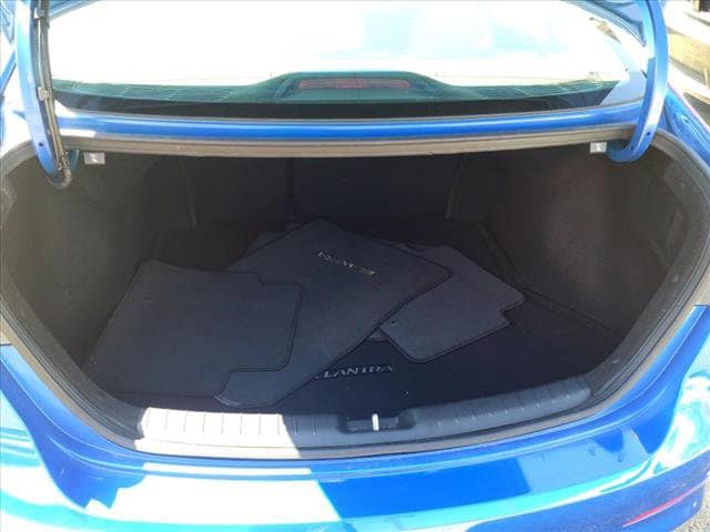 Jefferson Auto - Vehicle -2017 HYUNDAI ELANTRA SE