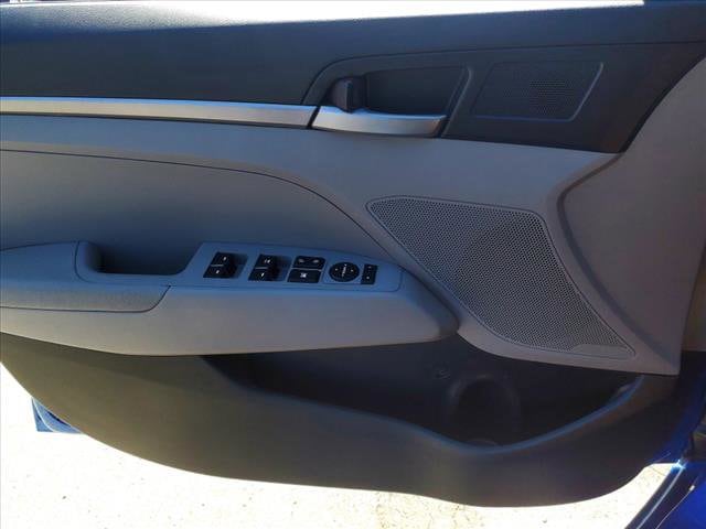 Jefferson Auto - Vehicle -2017 HYUNDAI ELANTRA SE